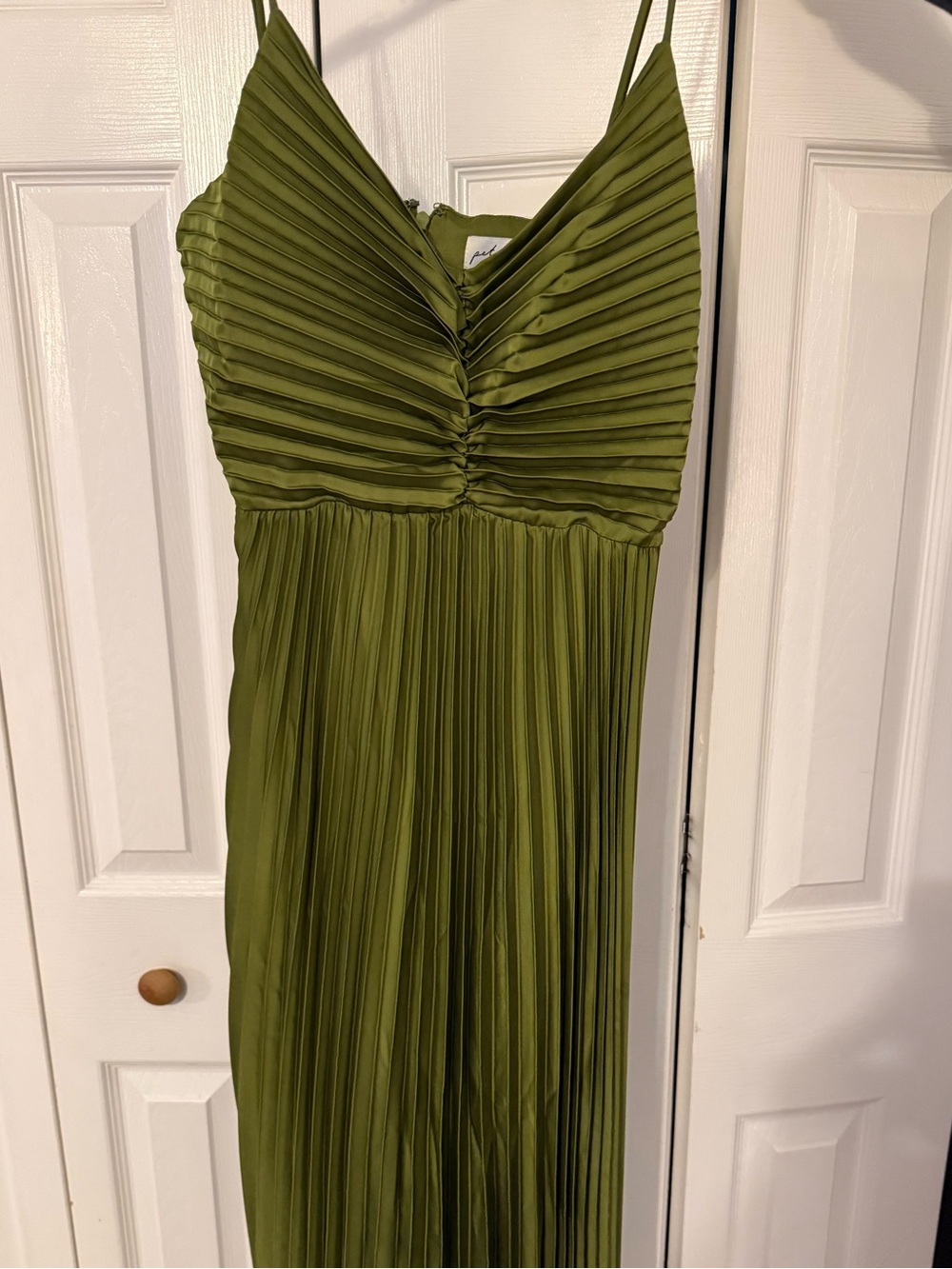 Petal & Pup Naira Pleated Maxi Dress - Picture 2 of 5